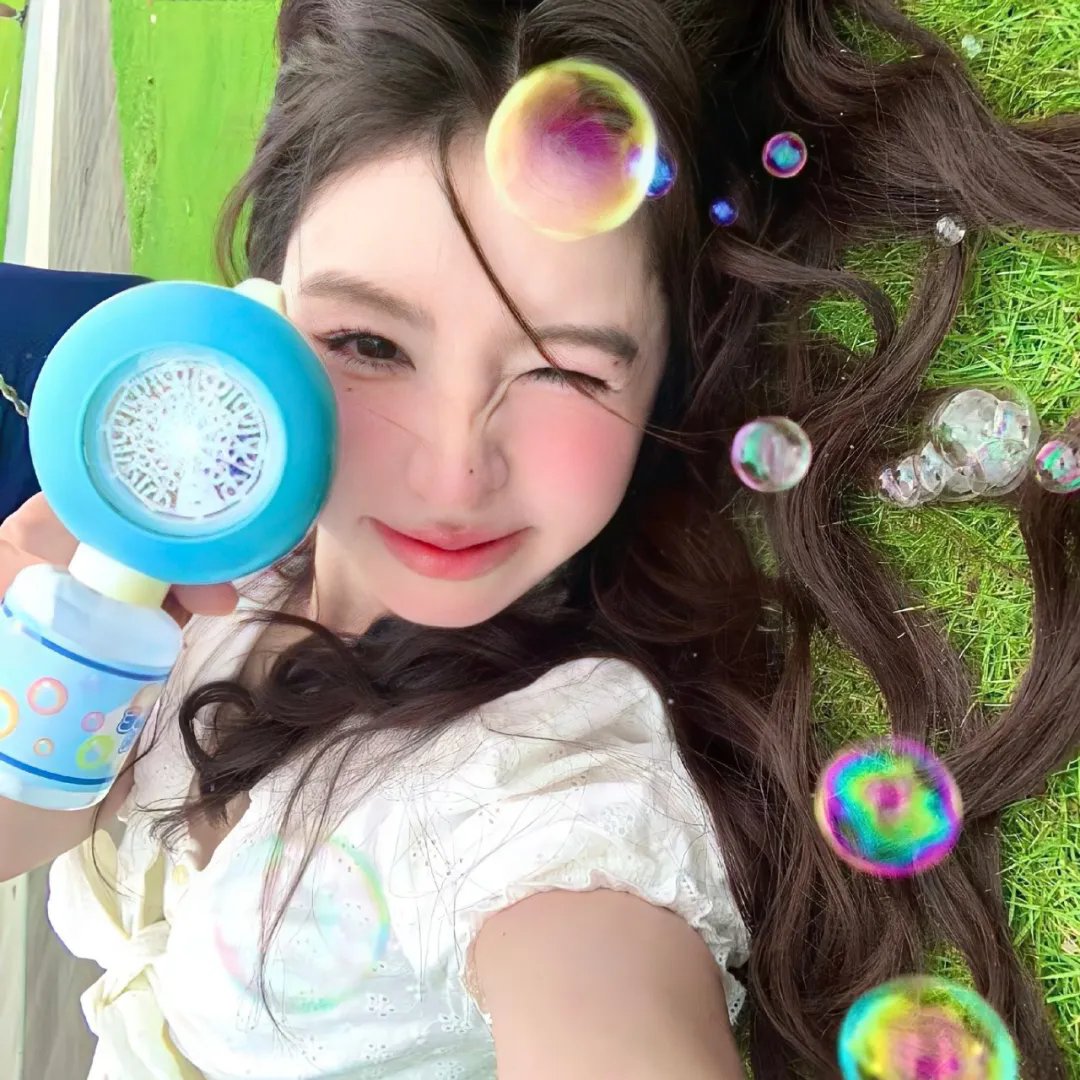 蛇来运转回家过年