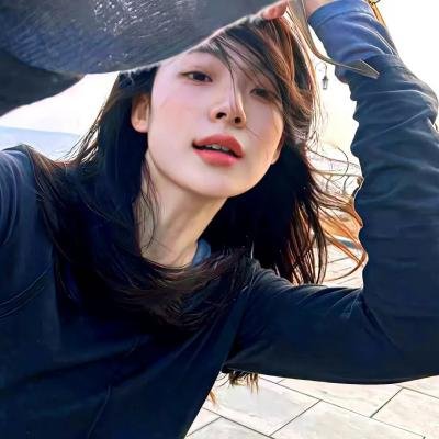 埃舍尔街的红色邮筒